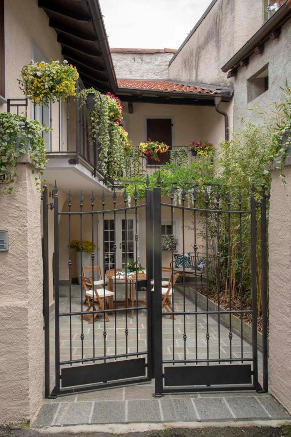 Вілла Casa Mia Castelveccana Екстер'єр фото
