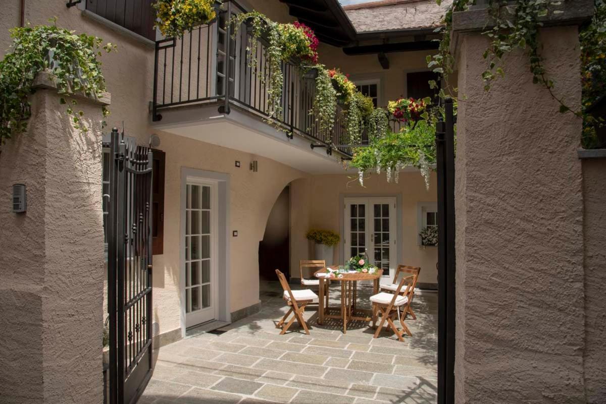 Вілла Casa Mia Castelveccana Екстер'єр фото